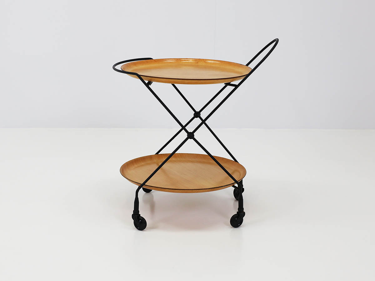 Foldable serving table design with detachable trays