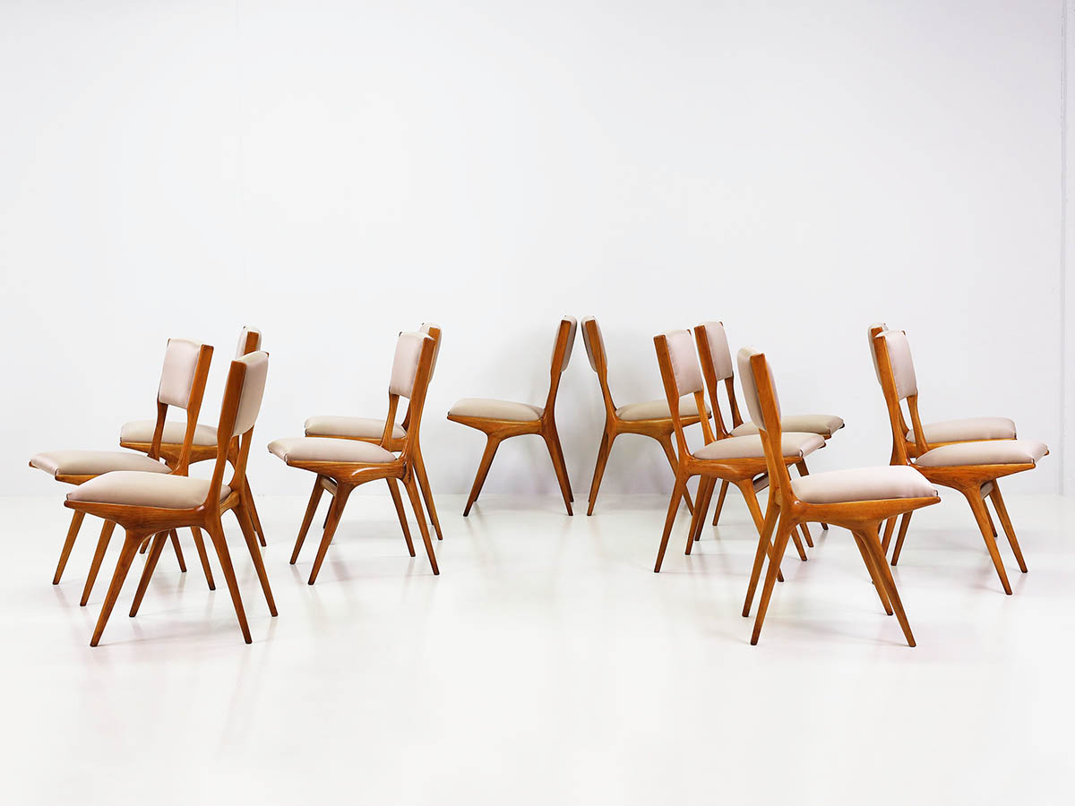 Rare dining chairs model 634, 12 available