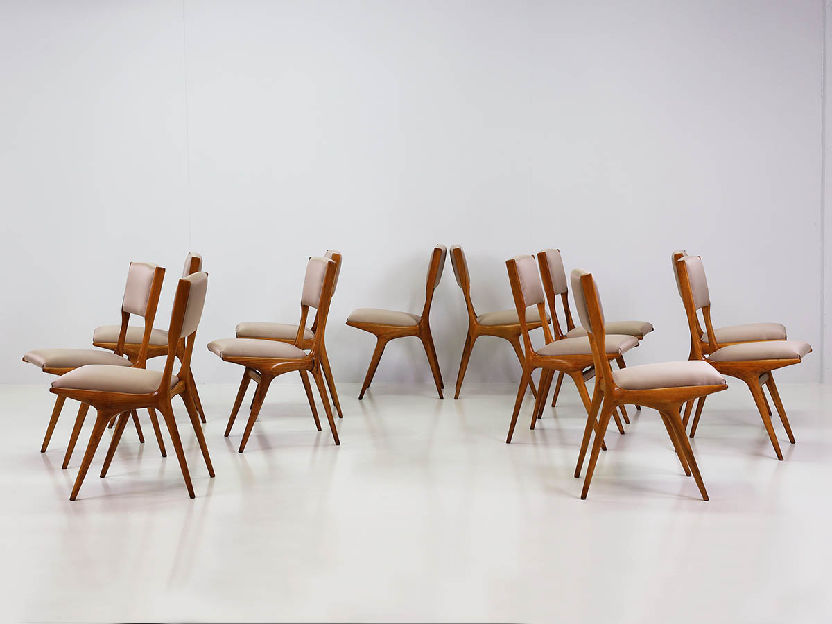Item nr: 26102 - Chaises de salle à manger rares, modèle 634, 12 exemplaires disponibles Chaises de salle à manger rares, modèle 634, 12 exemplaires disponibles